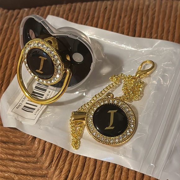 Pacifier with led and Pacifier Clip with chain Black & Gold with Gemstones ( i ) - Picture 2 of 7